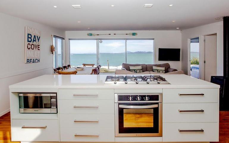 Shoreside - Tutukaka Holiday Home 외부 사진